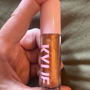 Kylie cosmetics high gloss - yesss girl